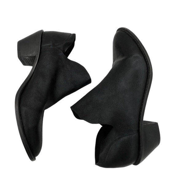 Kelsi Dagger Women's Brooklyn Kenmare Almond Toe Ankle Booties - Picture 5 of 9